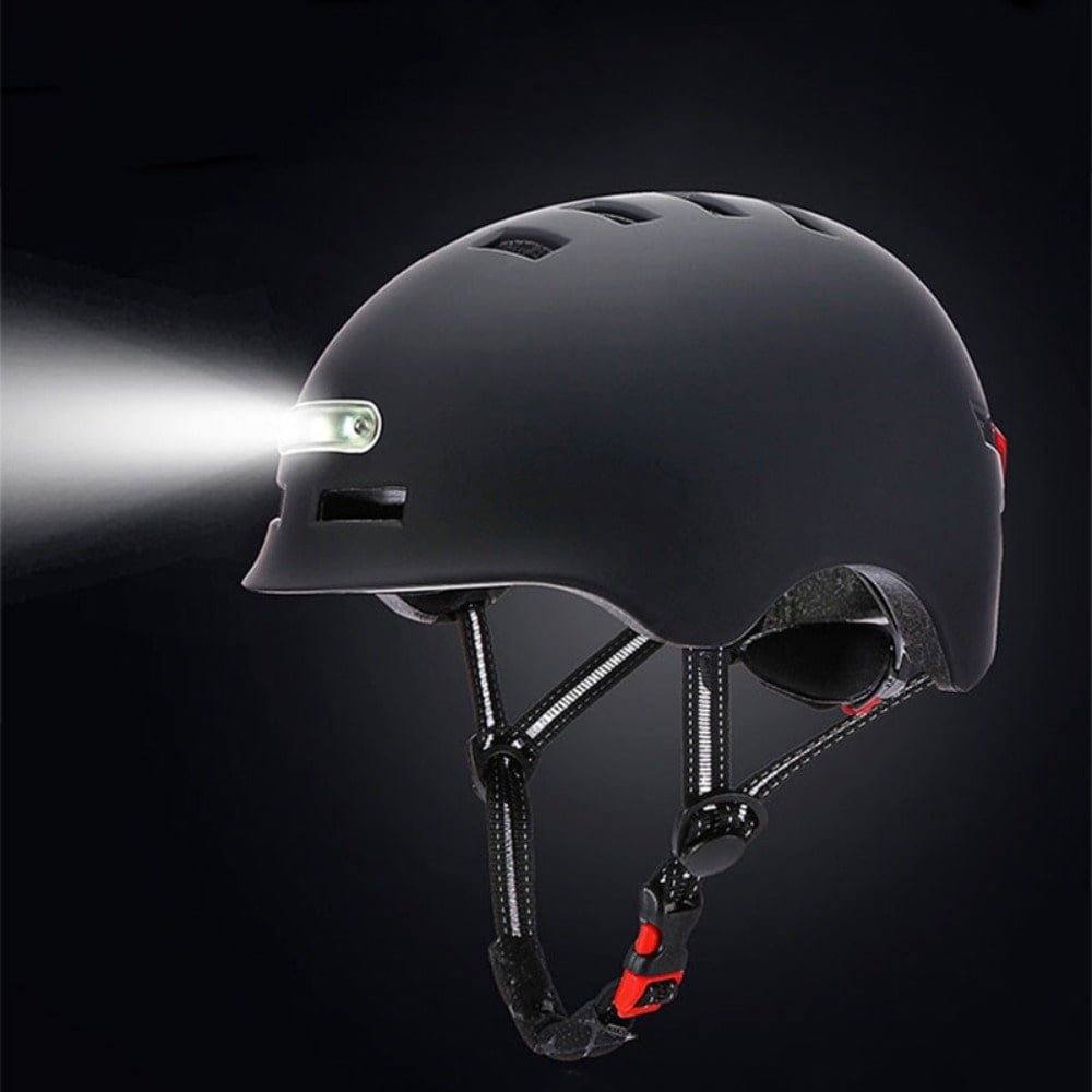 Kask-ochronny-ze-swiatlami-2