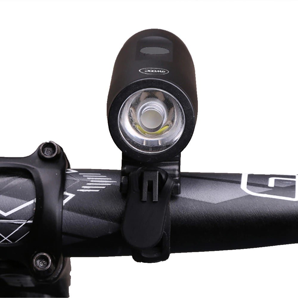 Przednie-swiatlo-lampka-do-hulajnogi-elektrycznej-5